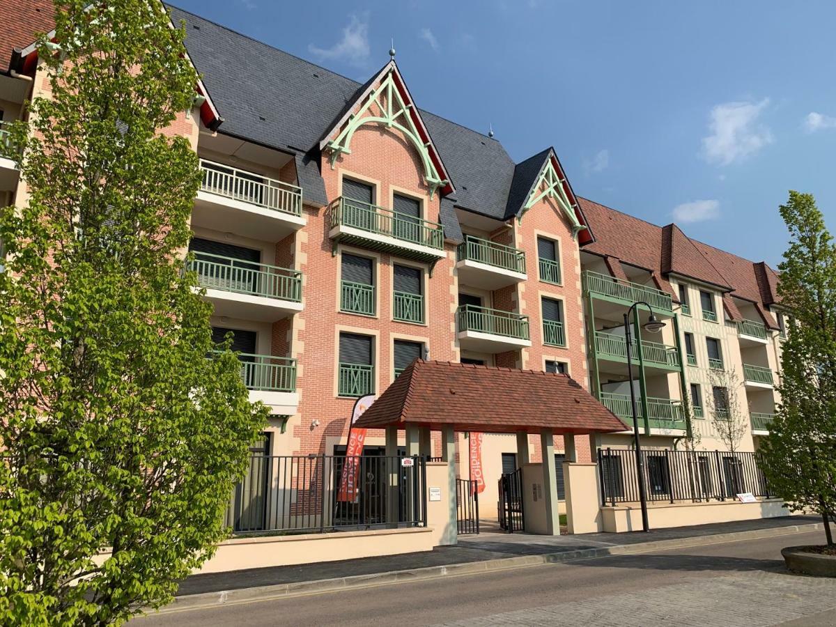 Residence Services Seniors Domitys - Les Safrans Dives-sur-Mer Exterior foto
